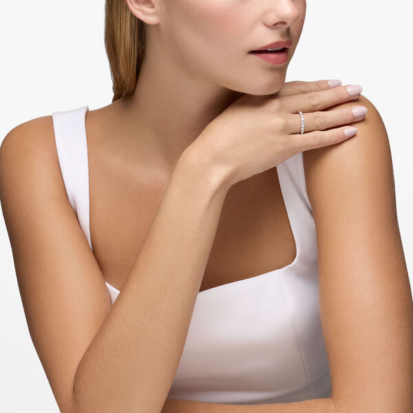 Diamond Band Ring in 18K White Gold